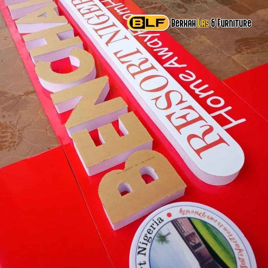 Jasa Pembuatan Huruf Timbul Akrilik Terdekat di Metro Lampung