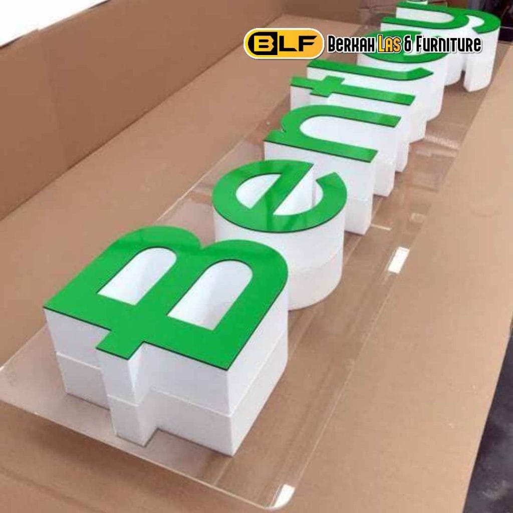 Kenapa Huruf Akrilik Menyala Jadi Pilihan Tepat untuk Branding Bisnis?