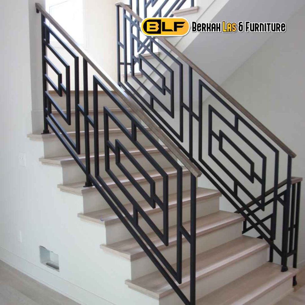 Railing Tangga dan Aksesoris Lainnya