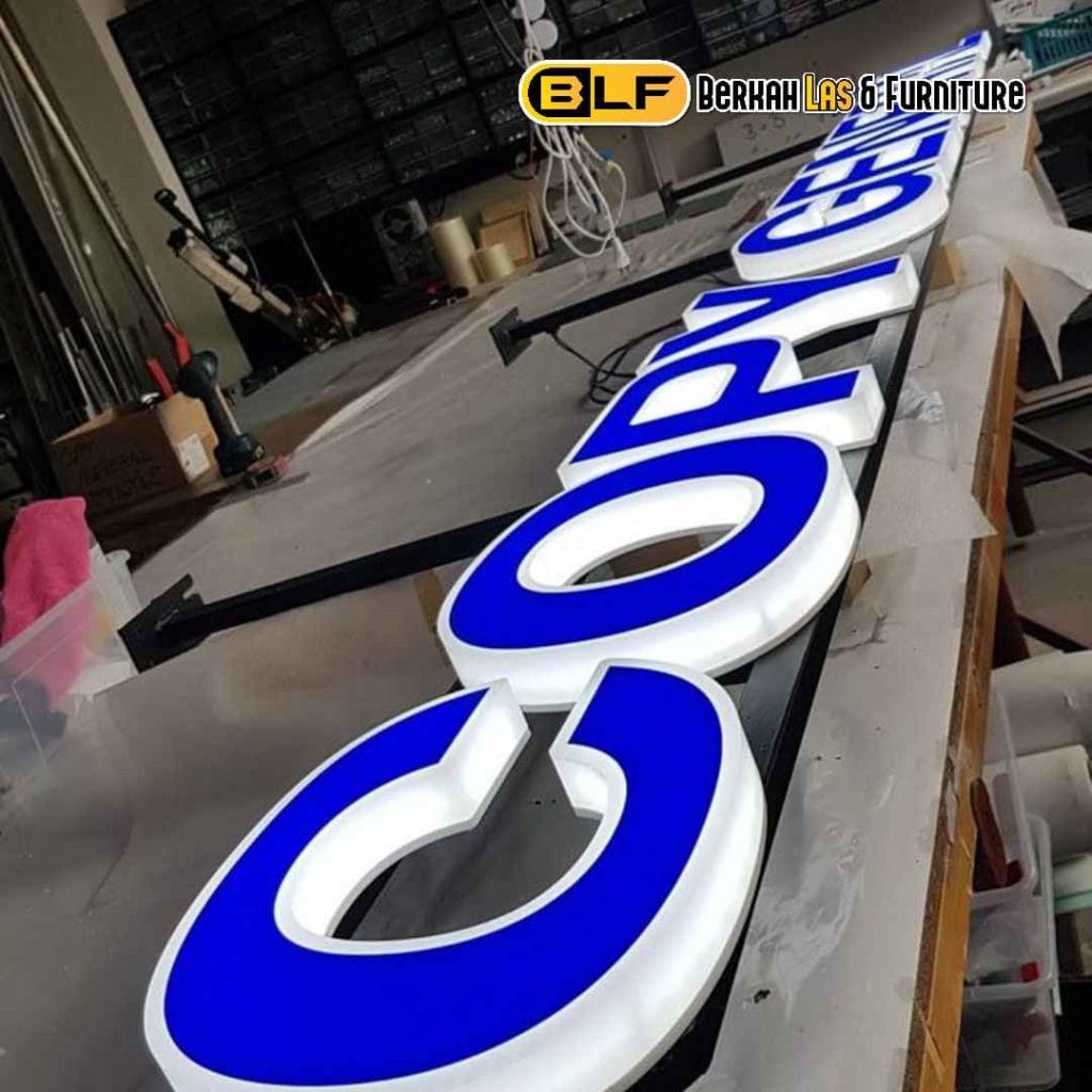 Jasa Pembuatan Huruf Timbul Akrilik Terdekat di Metro Lampung