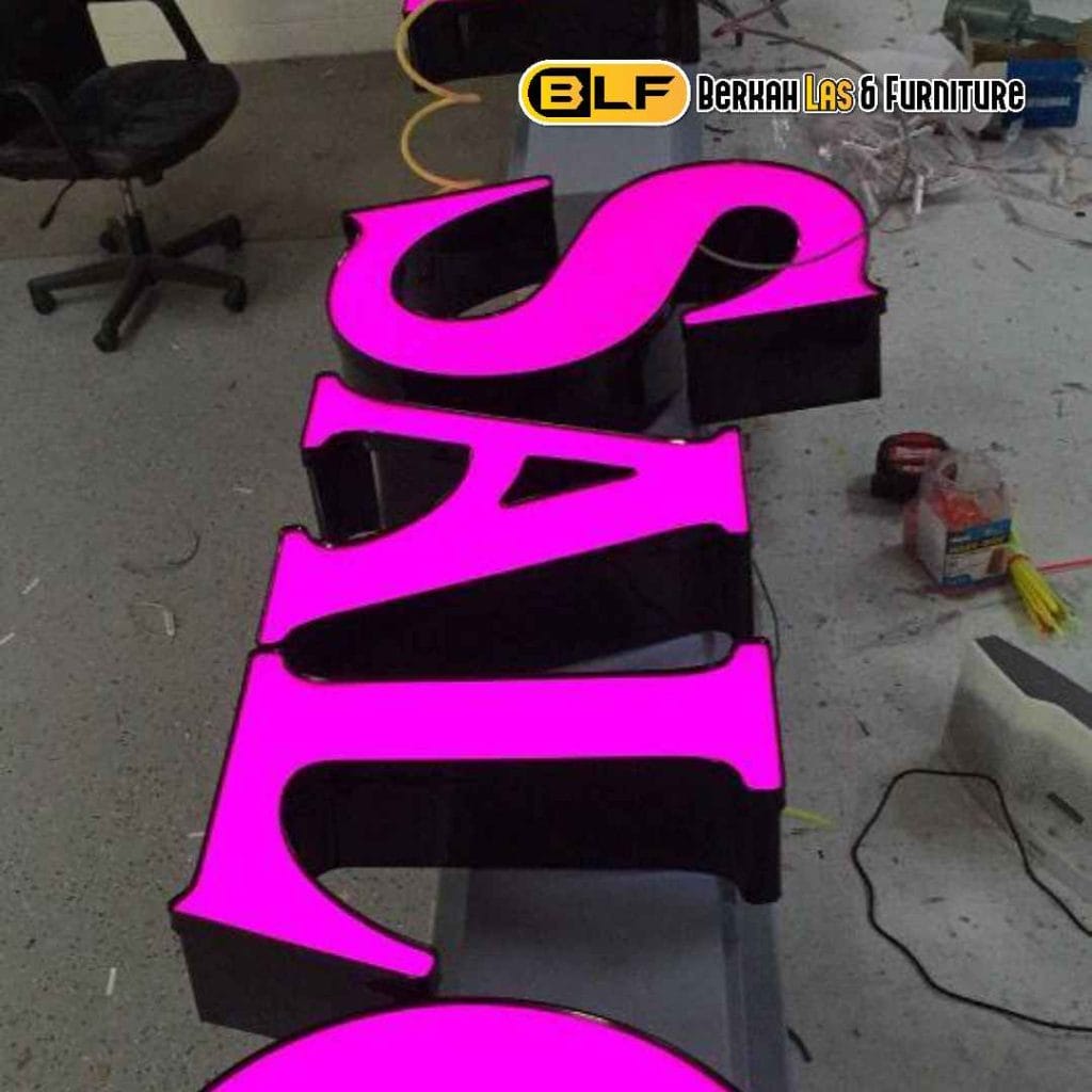 Lettersign akrilik menyala